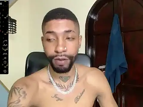 Snapshot of kilian_xx chatting on February 22, 2025, 3:58 pm kilian xx online show from February 22, 2025, 3:58 pm
