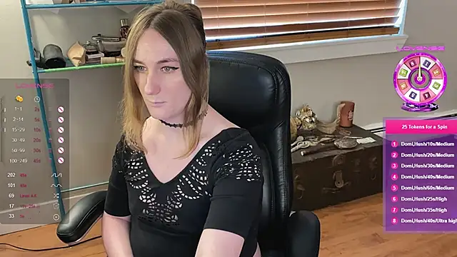 Snapshot of luluvaladon chatting on February 16, 2025, 11:28 pm luluvaladon online show from February 16, 2025, 11:28 pm