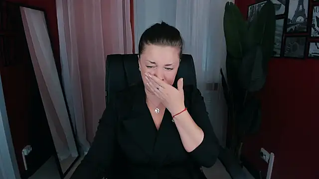 AnaMills online show from September 16, 2025, 10:05 am