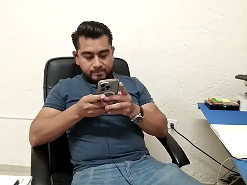 youmanhorny online show from June 2, 2026, 6:41 pm