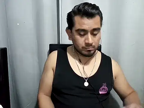 youmanhorny online show from July 17, 2026, 3:37 am