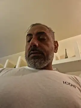 Daxxx111 online show from June 16, 2026, 4:56 am