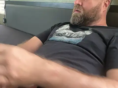 Snapshot of guy5151 chatting on December 30, 2024, 6:38 pm guy5151 online show from December 30, 2024, 6:38 pm