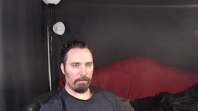 Metalstud online show from February 18, 2025, 4:36 pm