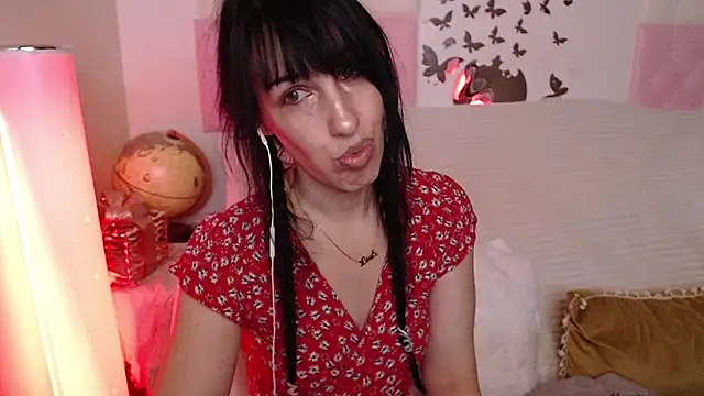 Snapshot of -carla- chatting on January 19, 2026, 8:07 am -carla- online show from January 19, 2026, 8:07 am