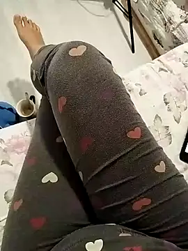 lolyforyou online show from September 26, 2025, 7:15 am