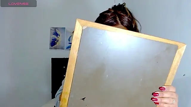 Snapshot of Kylie_loveee chatting on October 2, 2025, 10:57 pm Kylie loveee online show from October 2, 2025, 10:57 pm