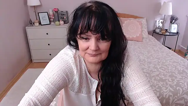 LeveMe2Nightt online show from September 30, 2025, 12:33 pm