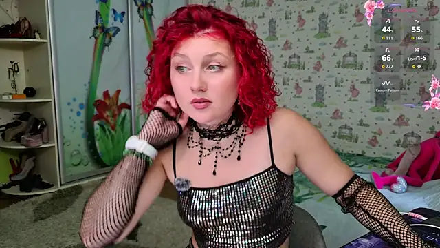 Snapshot of SmokyRose chatting on July 6, 2026, 10:44 am SmokyRose online show from July 6, 2026, 10:44 am