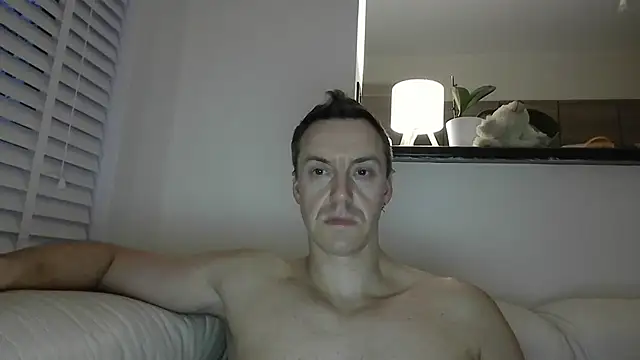 Snapshot of ploki2180 chatting on March 1, 2026, 5:46 pm ploki2180 online show from March 1, 2026, 5:46 pm