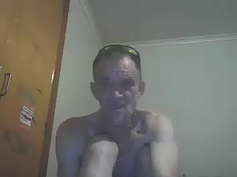 Snapshot of TooFknHorny1 chatting on January 8, 2025, 4:11 pm TooFknHorny1 online show from January 8, 2025, 4:11 pm