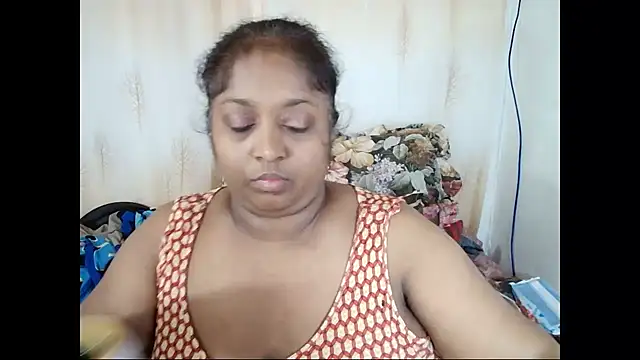 Snapshot of Indiantasha chatting on February 28, 2025, 6:31 pm Indiantasha online show from February 28, 2025, 6:31 pm
