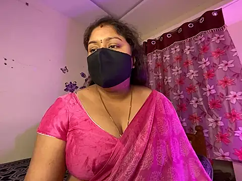 Love 4Sex online show from May 17, 2026, 2:00 am