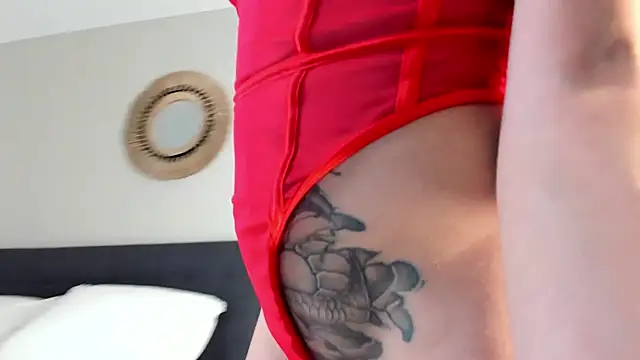 mazekyn online show from October 10, 2025, 10:54 pm