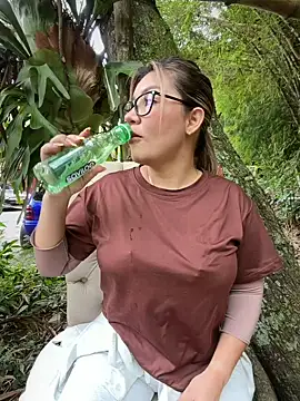 Snapshot of DIANITA_1988 chatting on March 22, 2026, 7:15 pm DIANITA 1988 online show from March 22, 2026, 7:15 pm