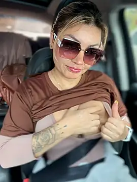 Snapshot of DIANITA_1988 chatting on March 20, 2026, 7:04 pm DIANITA 1988 online show from March 20, 2026, 7:04 pm