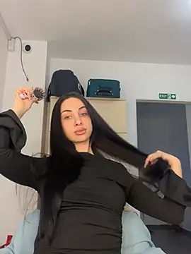 Snapshot of MeganHopeX chatting on February 4, 2025, 7:07 am MeganHopeX online show from February 4, 2025, 7:07 am