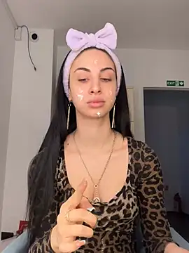 Snapshot of MeganHopeX chatting on January 25, 2025, 7:49 am MeganHopeX online show from January 25, 2025, 7:49 am