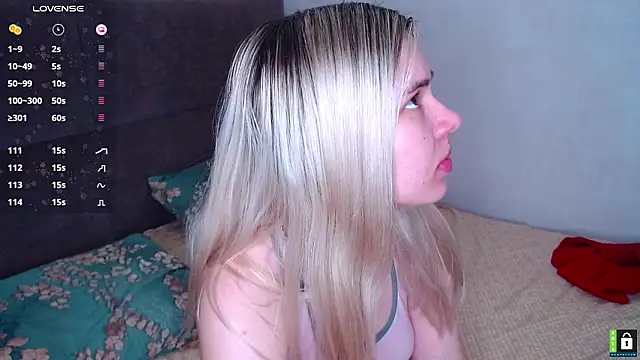 Snapshot of Lana__Nova chatting on February 28, 2026, 8:14 am Lana Nova online show from February 28, 2026, 8:14 am