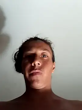 Luna-Natural online show from September 10, 2025, 2:21 am