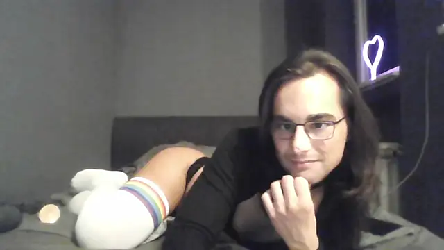 JanineJolie online show from December 1, 2025, 10:32 pm