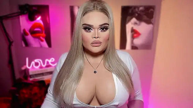 KarolinaThompson online show from January 11, 2026, 8:32 am