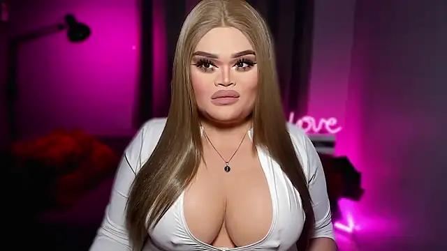 KarolinaThompson online show from March 4, 2026, 5:15 am