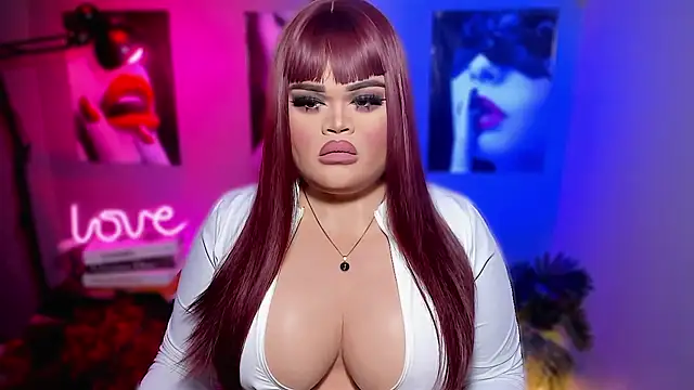 KarolinaThompson online show from October 23, 2025, 9:13 pm