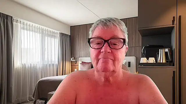Snapshot of GrannyChrissy68 chatting on July 1, 2026, 2:06 pm GrannyChrissy68 online show from July 1, 2026, 2:06 pm
