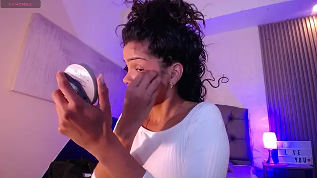 ximena diaz online show from January 25, 2025, 9:25 pm