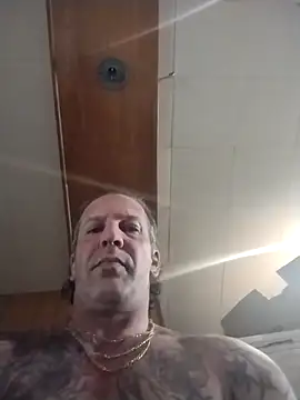 Snapshot of trucker1979 chatting on April 26, 2026, 10:40 pm trucker1979 online show from April 26, 2026, 10:40 pm