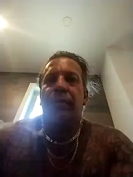 trucker1979 online show from July 8, 2026, 5:35 pm