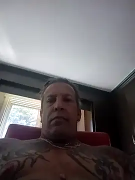 trucker1979 online show from July 7, 2026, 8:12 pm