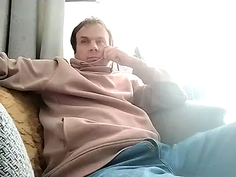 grzes19763 online show from October 6, 2025, 9:10 am