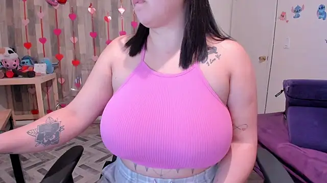 Bigt3ti online show from March 11, 2025, 1:37 am