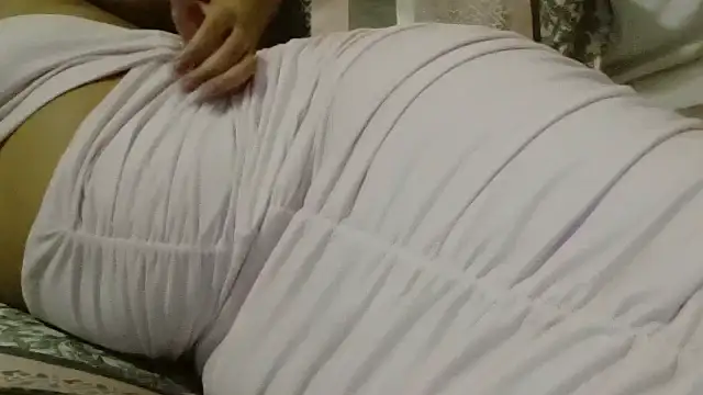 Snapshot of beautylovess chatting on March 29, 2026, 8:49 am beautylovess online show from March 29, 2026, 8:49 am