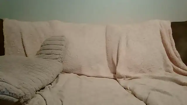 Snapshot of beautylovess chatting on October 14, 2025, 10:38 am beautylovess online show from October 14, 2025, 10:38 am