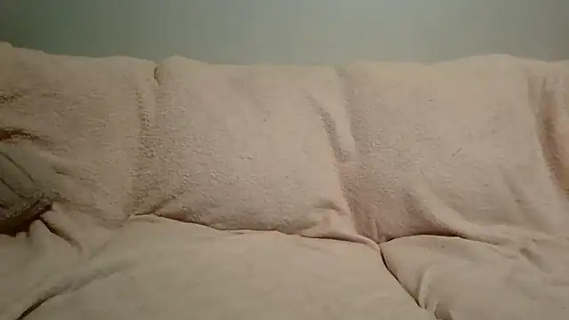 Snapshot of beautylovess chatting on February 15, 2026, 2:34 am beautylovess online show from February 15, 2026, 2:34 am