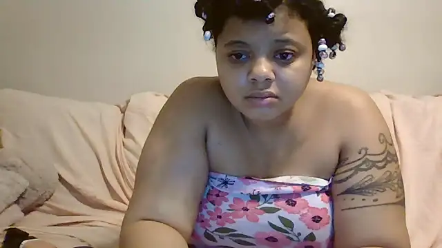 beautylovess online show from May 15, 2026, 11:14 pm