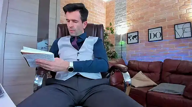 SteveTiger online show from March 10, 2025, 12:17 pm