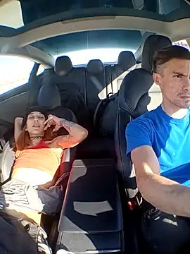 txsweets online show from November 12, 2025, 3:38 pm