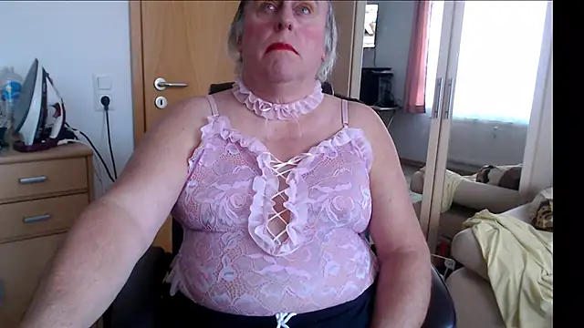 Snapshot of Sissygera chatting on January 8, 2025, 1:09 pm Sissygera online show from January 8, 2025, 1:09 pm