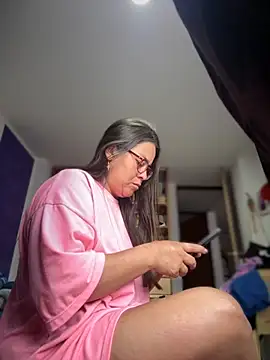 Ixchel Anaid online show from October 1, 2025, 4:55 pm