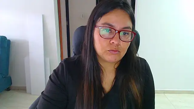 Ixchel Anaid online show from October 2, 2025, 1:25 pm