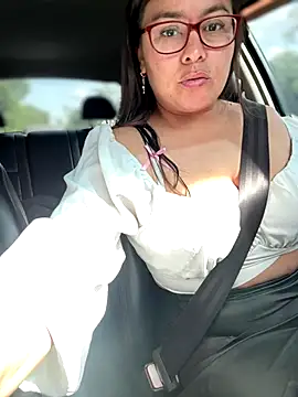 Ixchel Anaid online show from September 16, 2025, 1:45 pm