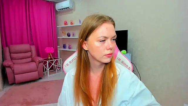 Strawberrye online show from May 30, 2026, 3:24 am