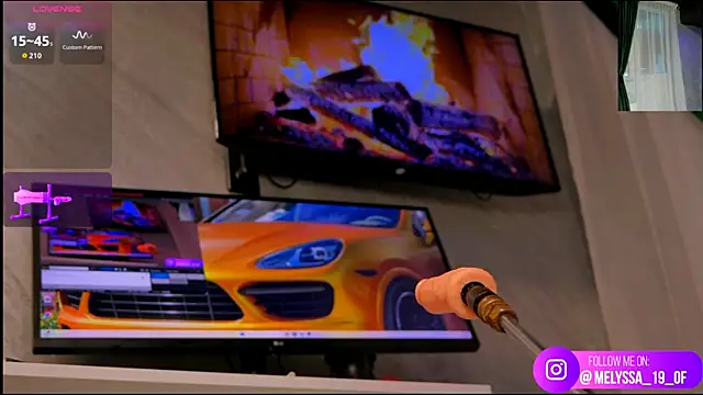 Snapshot of im-your-lovee chatting on December 16, 2025, 6:28 am im-your-lovee online show from December 16, 2025, 6:28 am