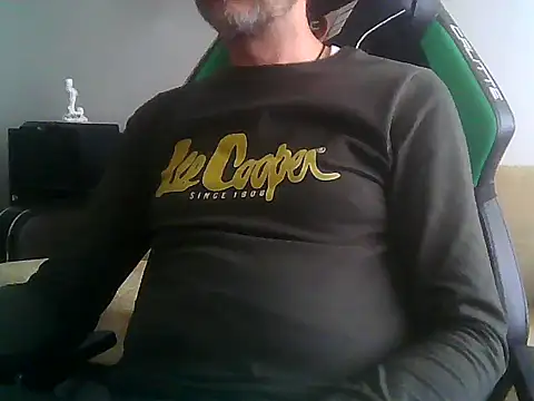 boran34 online show from May 7, 2026, 3:48 pm