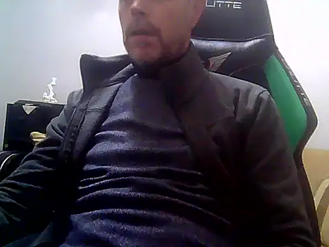 Snapshot of boran34 chatting on December 22, 2025, 3:45 pm boran34 online show from December 22, 2025, 3:45 pm