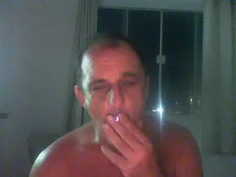 Snapshot of ConradinhoBR50 chatting on April 5, 2026, 9:43 pm ConradinhoBR50 online show from April 5, 2026, 9:43 pm